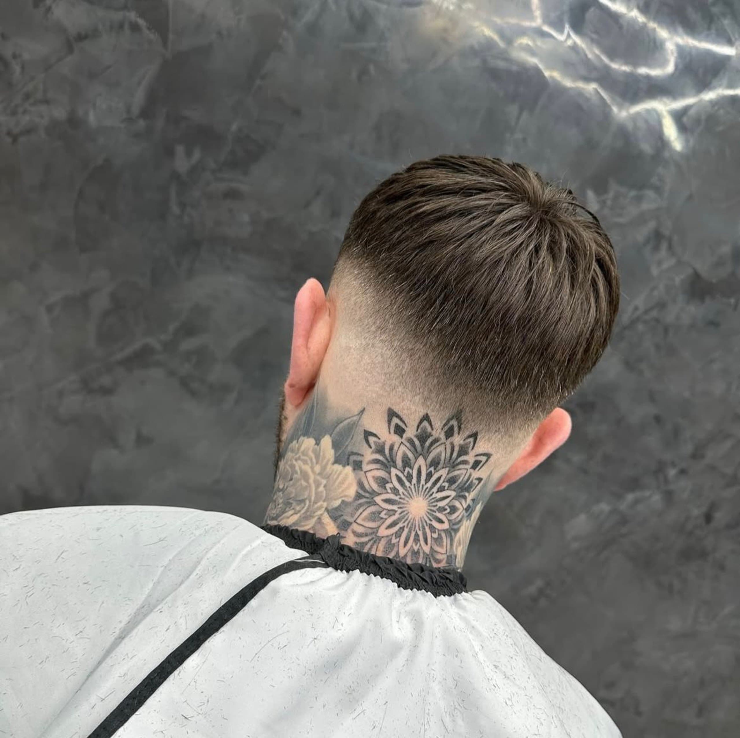 Na: vol, natuurlijk haar met een hairsystem van Hairbuddies — resultaat 2